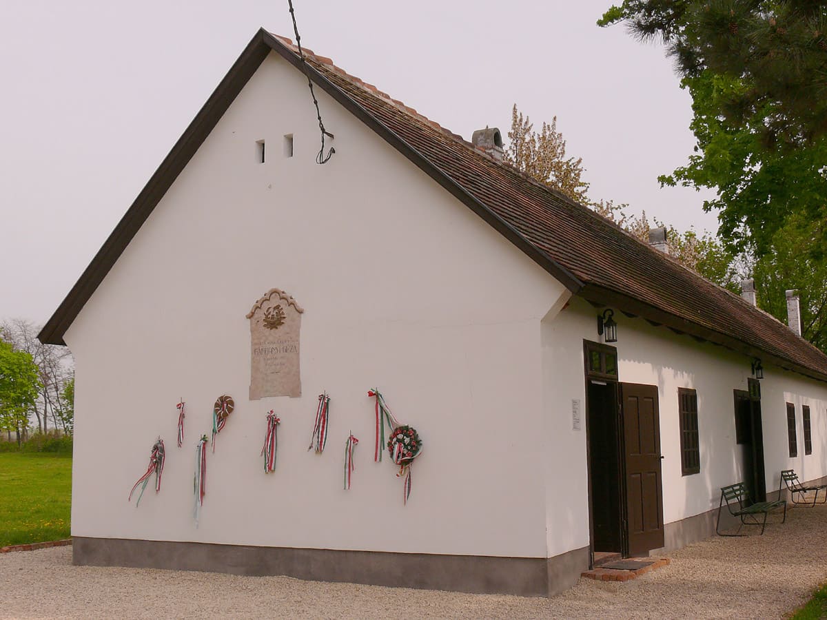 Géza Gárdonyi Memorial House in Gárdony