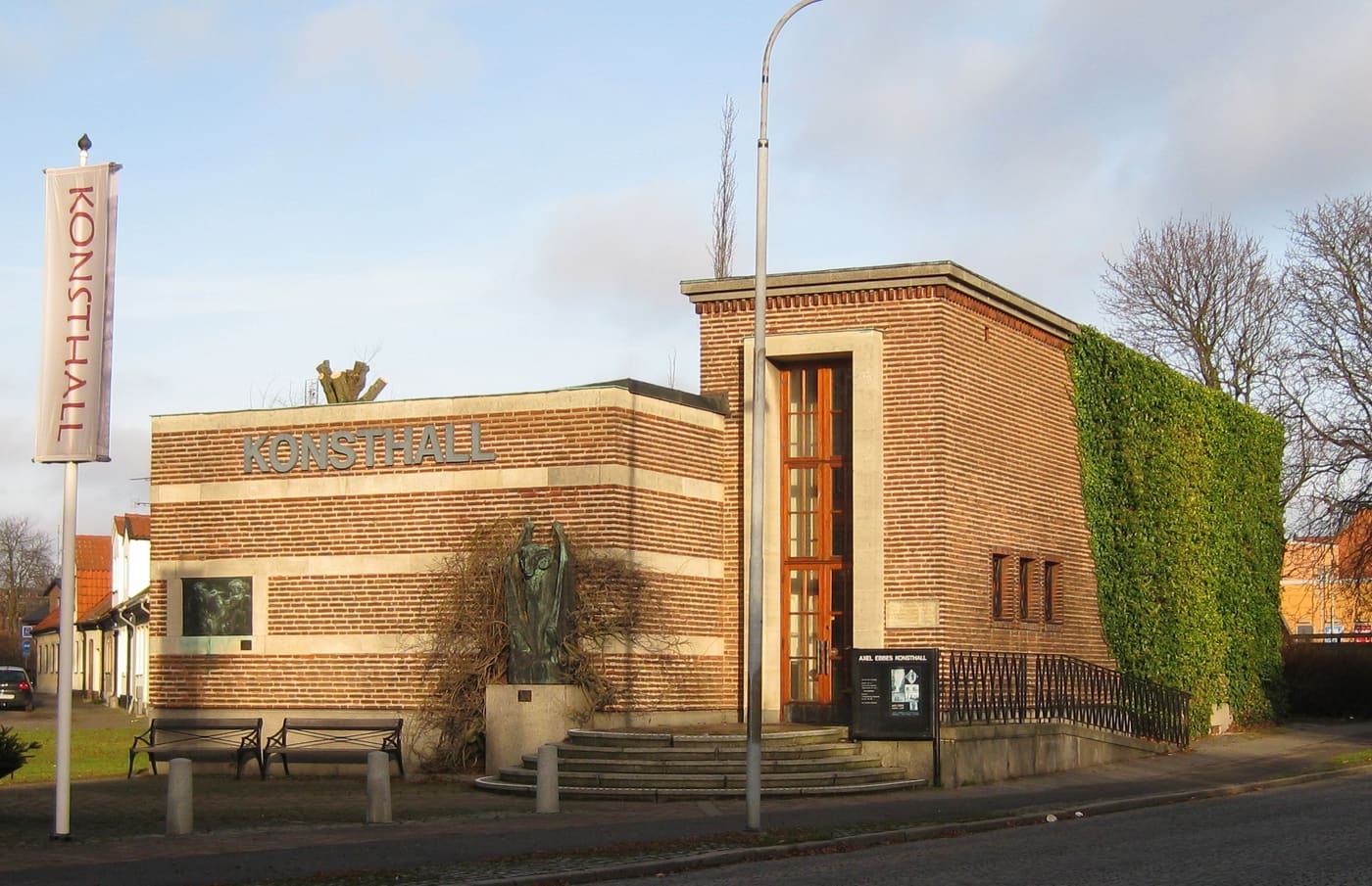 Axel Ebbe's art gallery