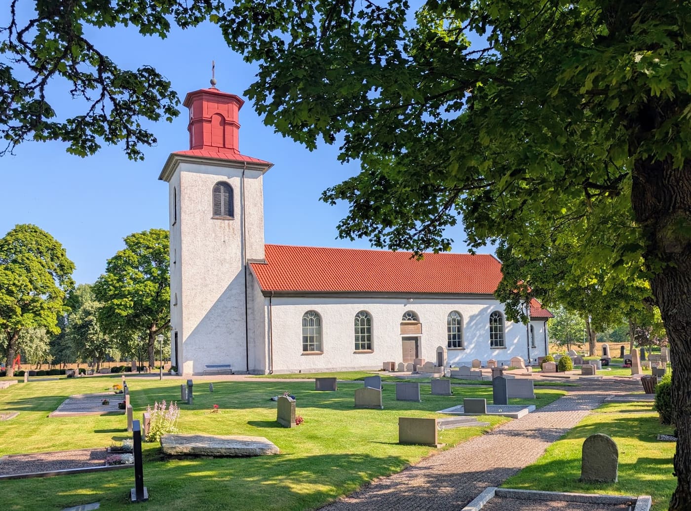 Barne-Åsaka Church