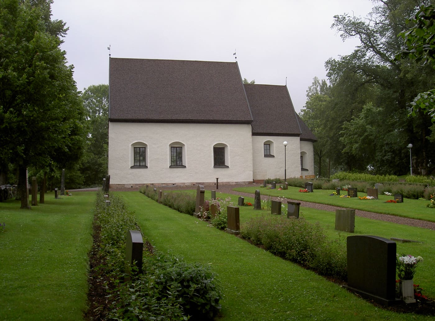 Gårdeby Church