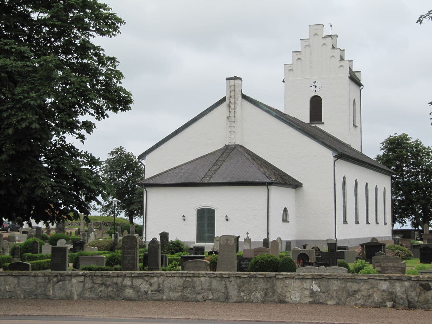 Hov Church