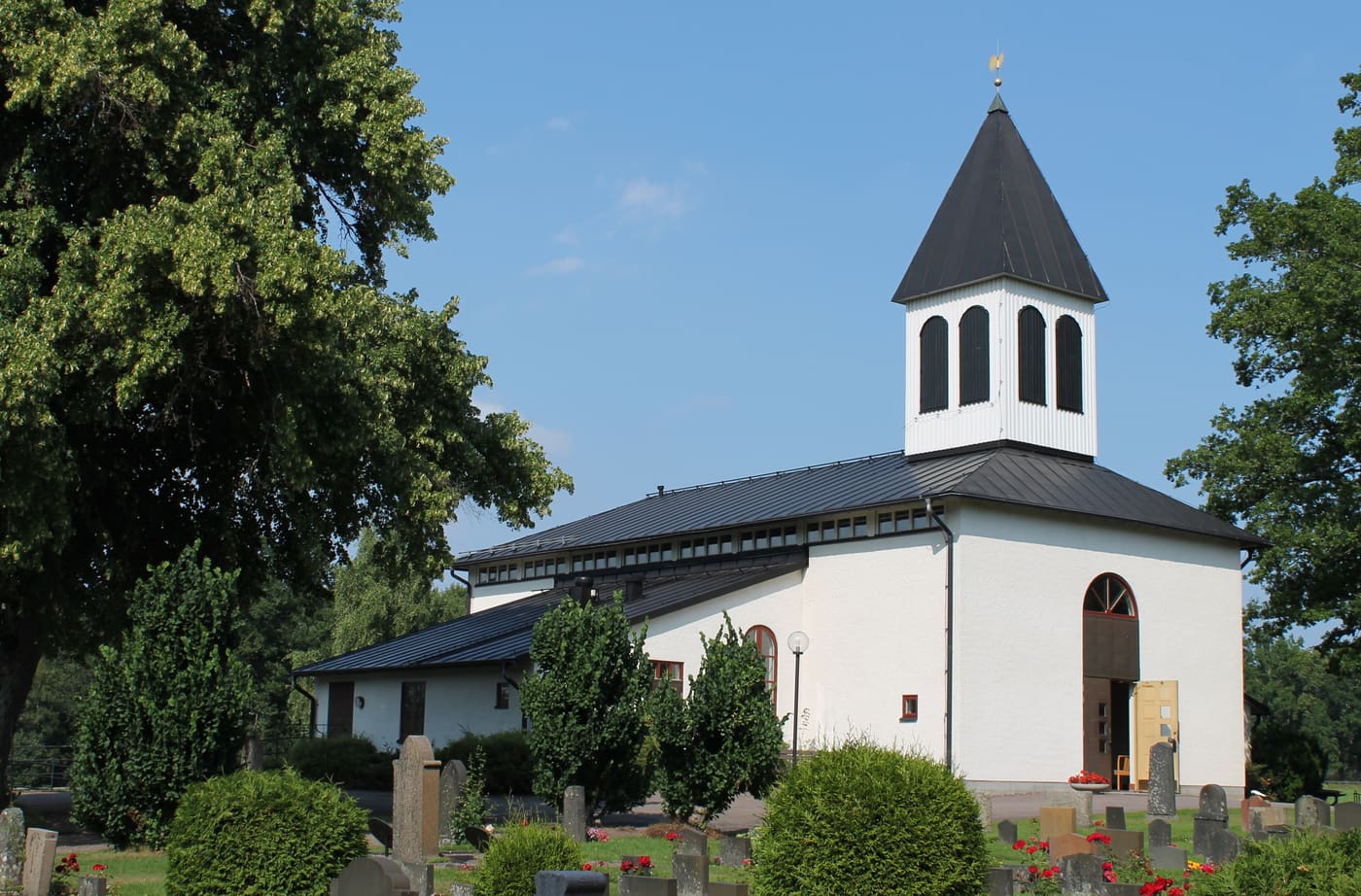 Hälleberga Church