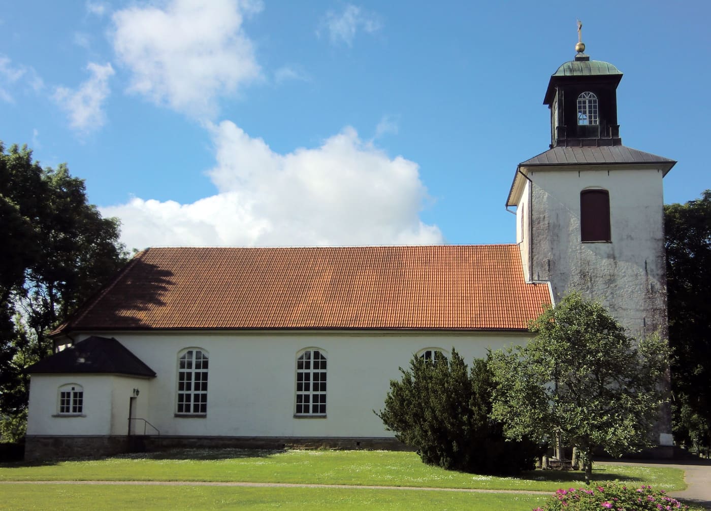 Hällstad Church