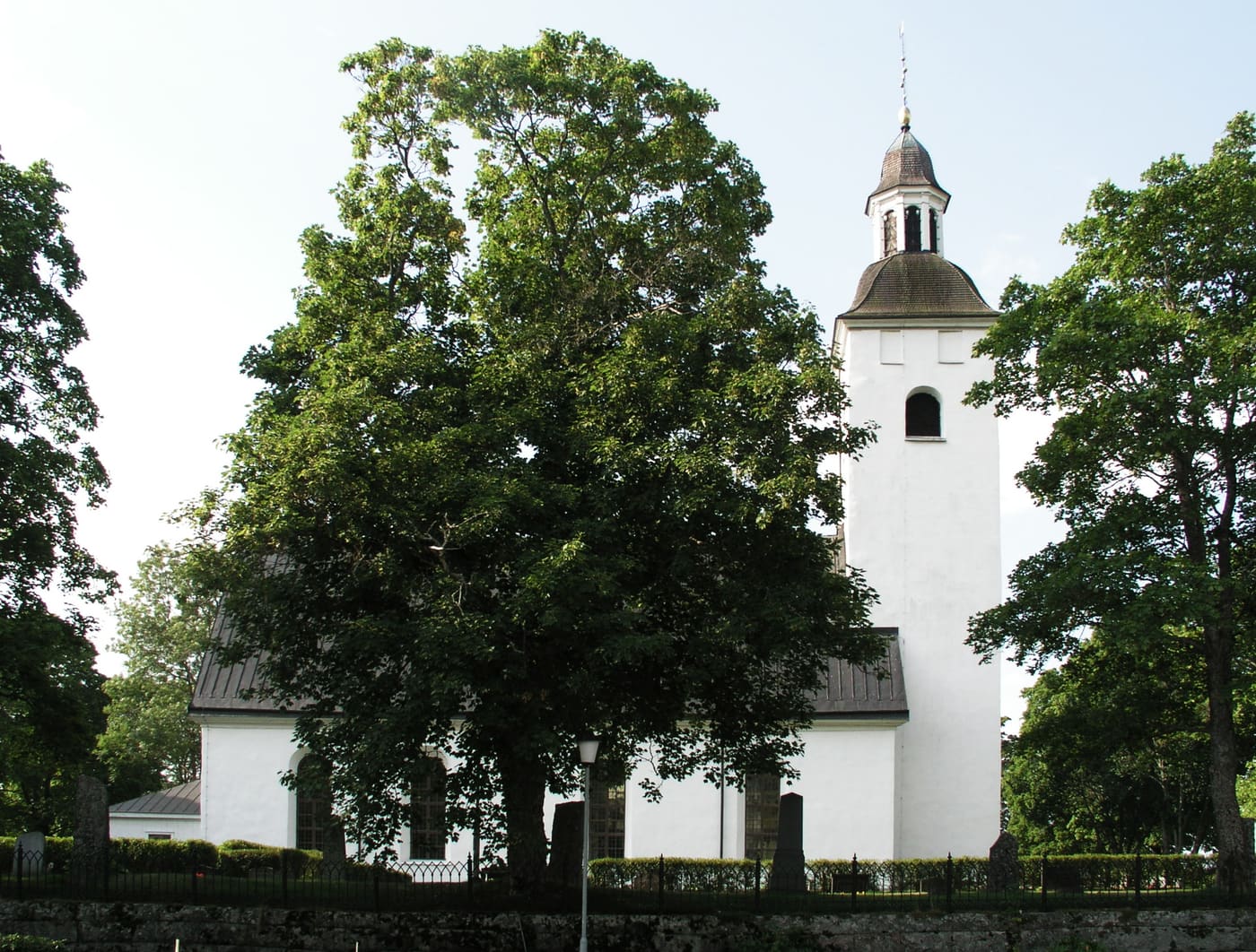 Hälsingtuna Church