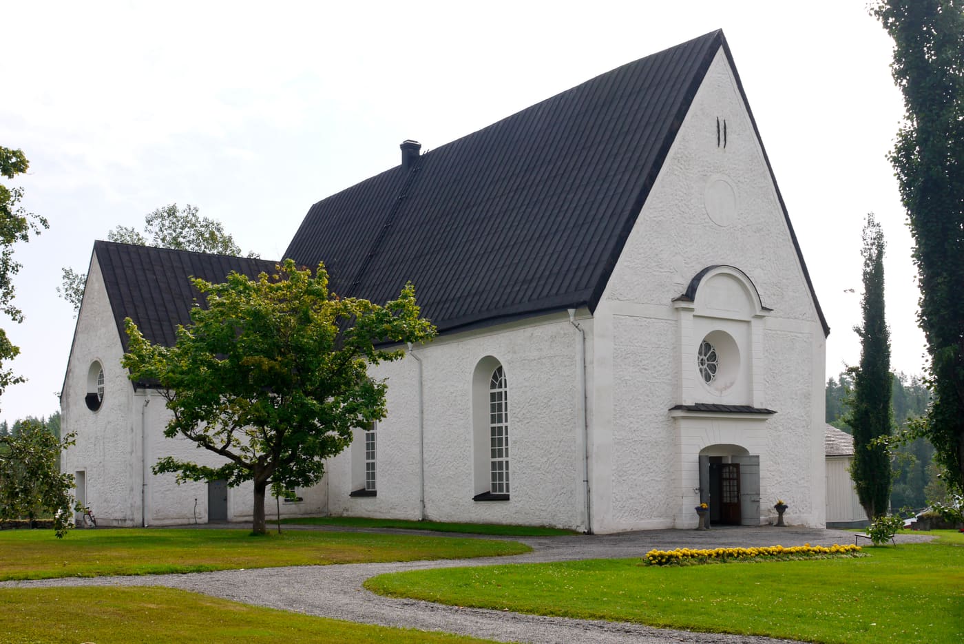 Lövångers kyrka