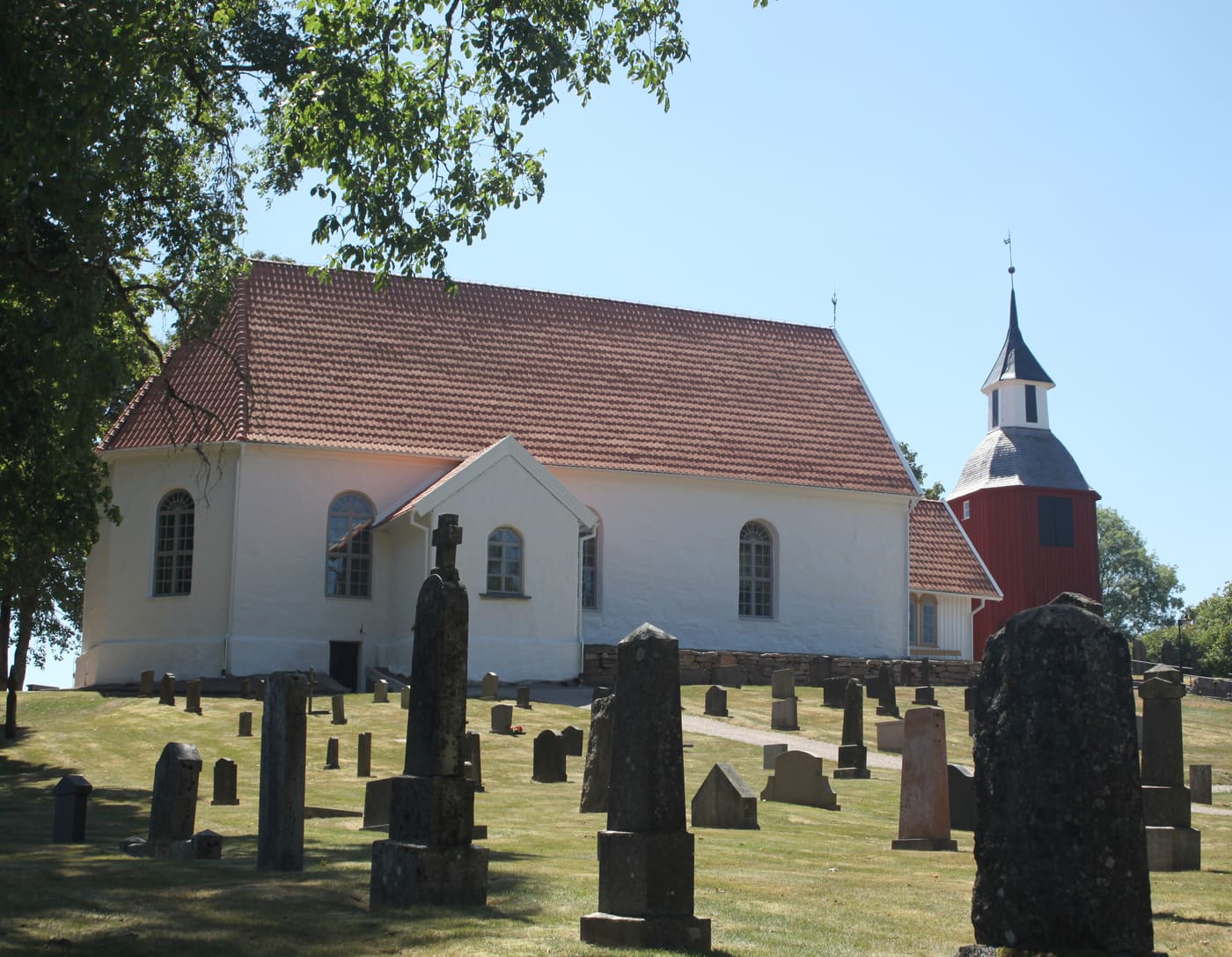 Månstad Church