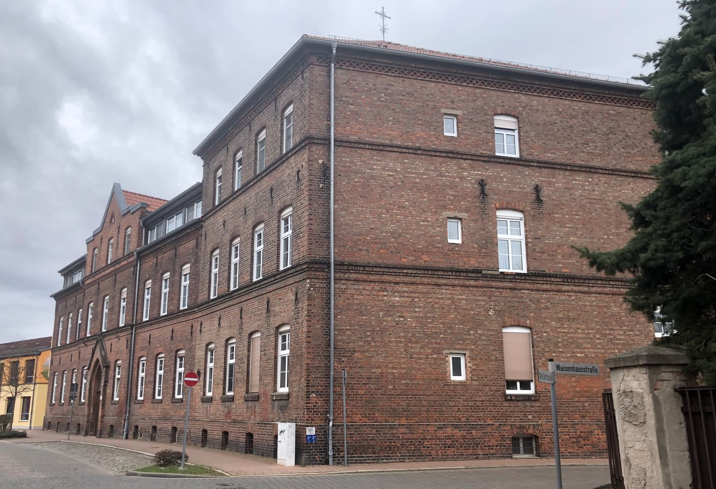 Alte Dorfstraße 10, 18, 21