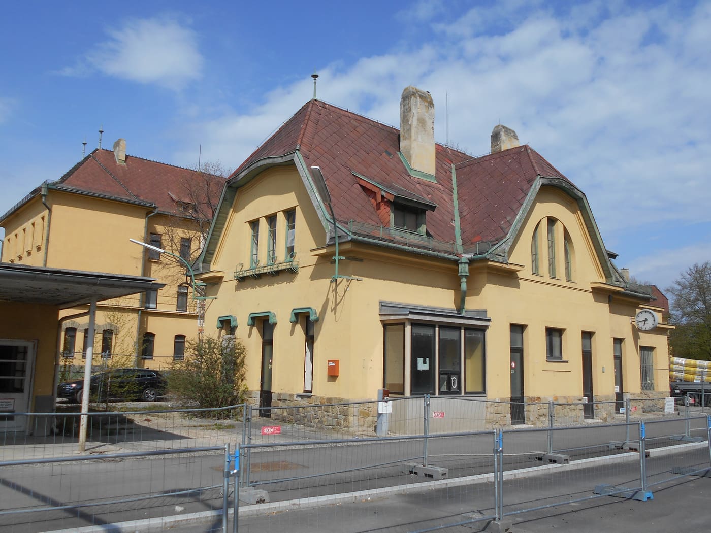 Ensemble Leopoldau gasworks