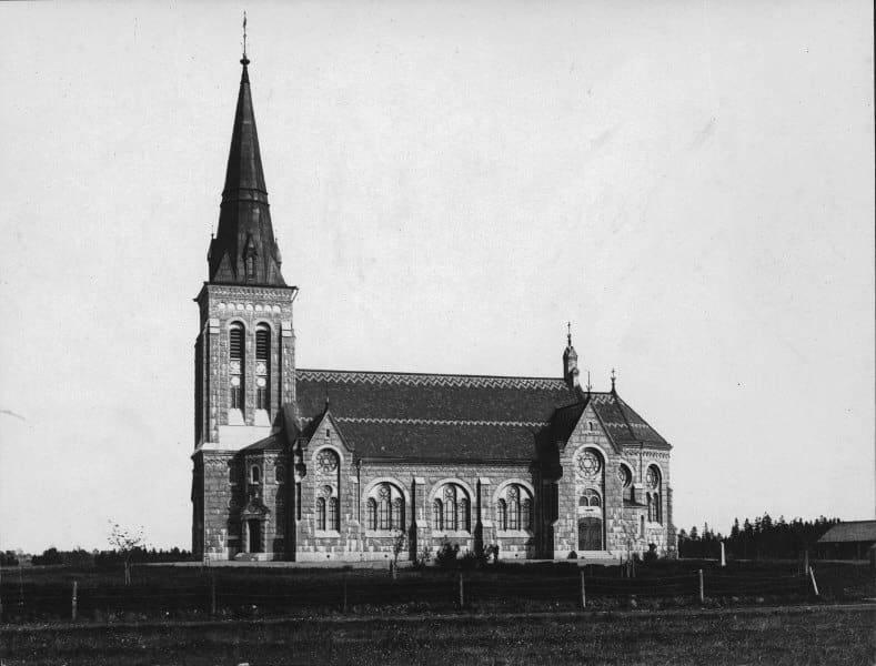 Sundals-Ryr Church