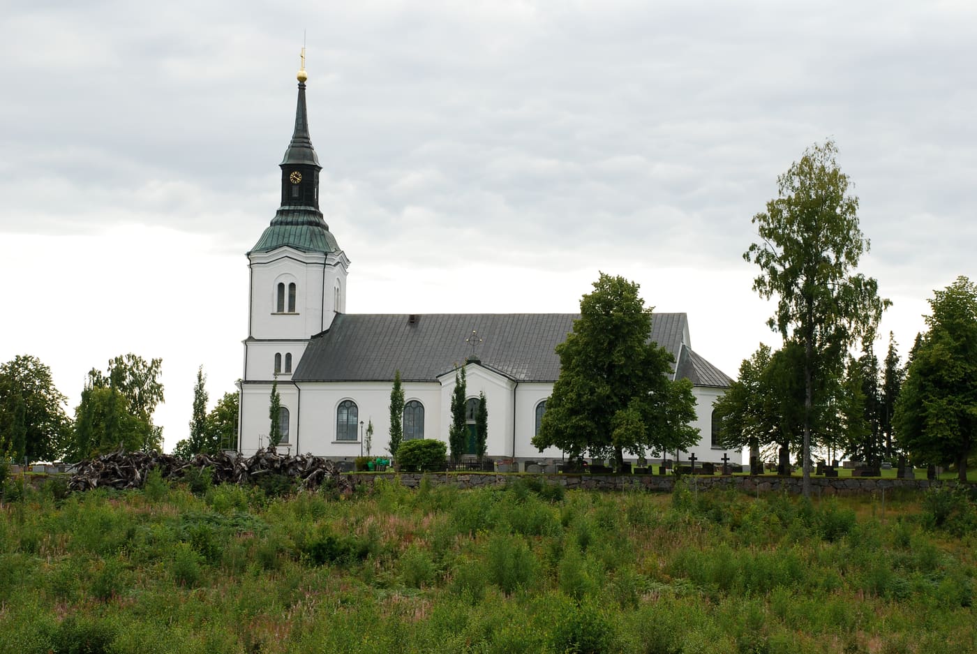 Tolg Church