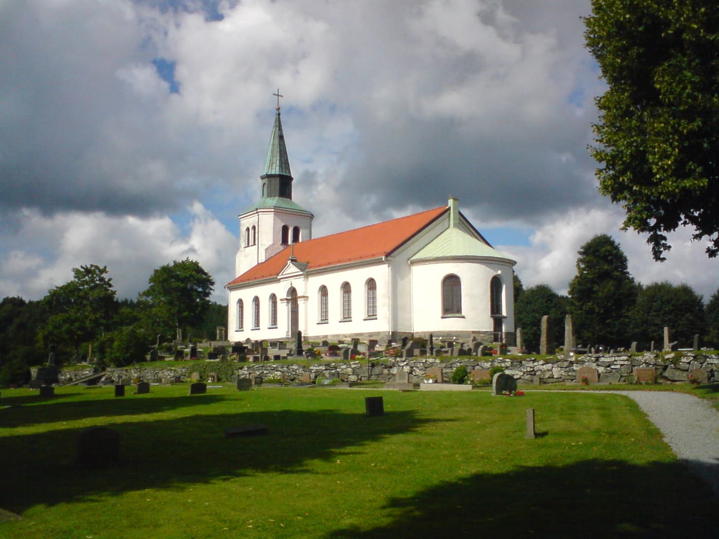 Torps kyrka, Orust