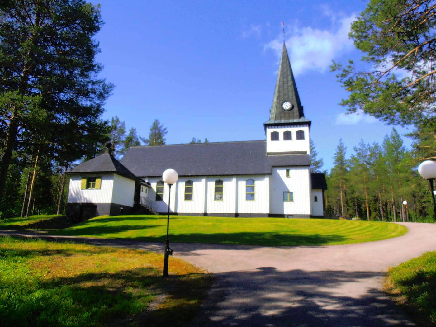 Ullatti Church