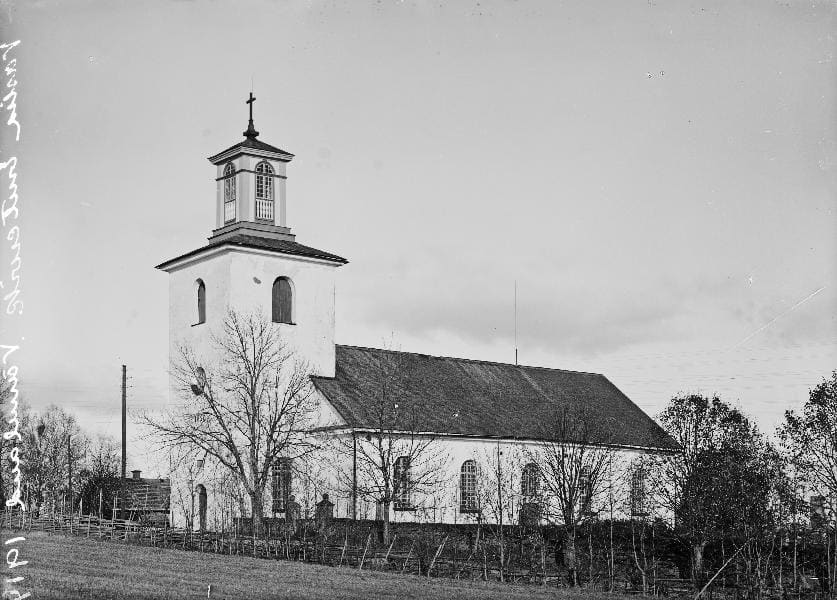 Västra Ämtervik Church