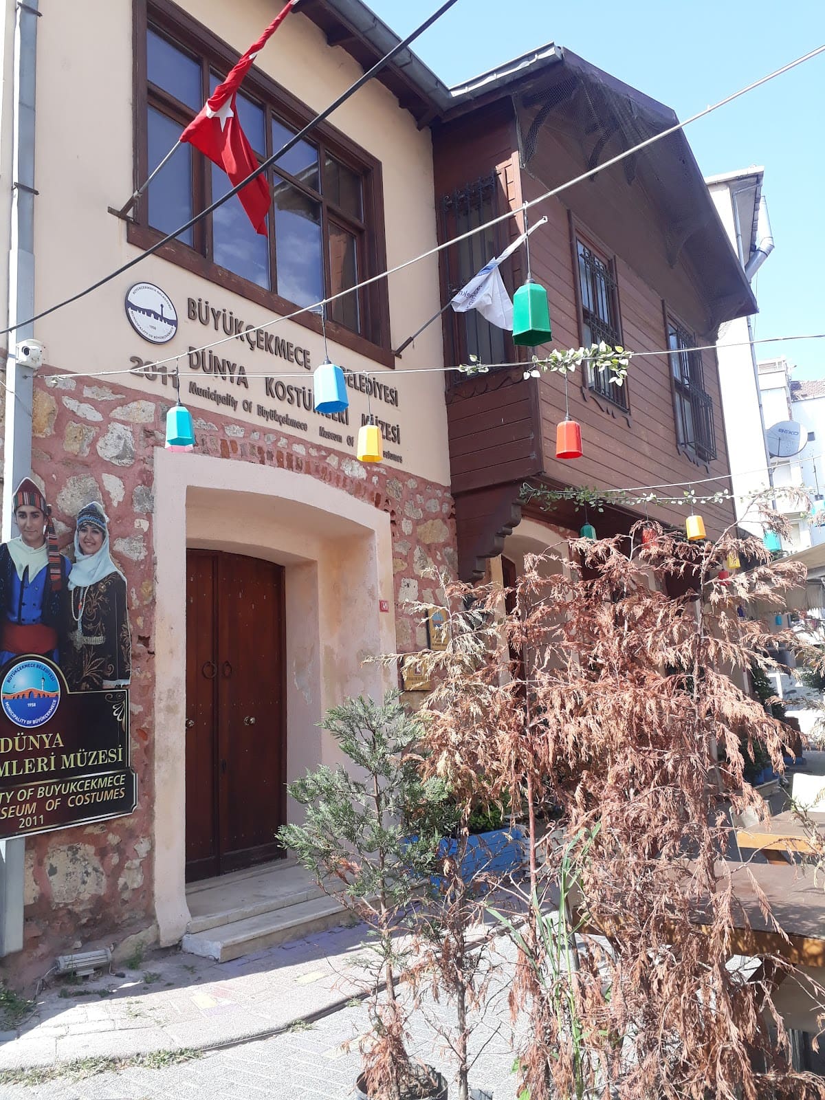Museum of World Costumes