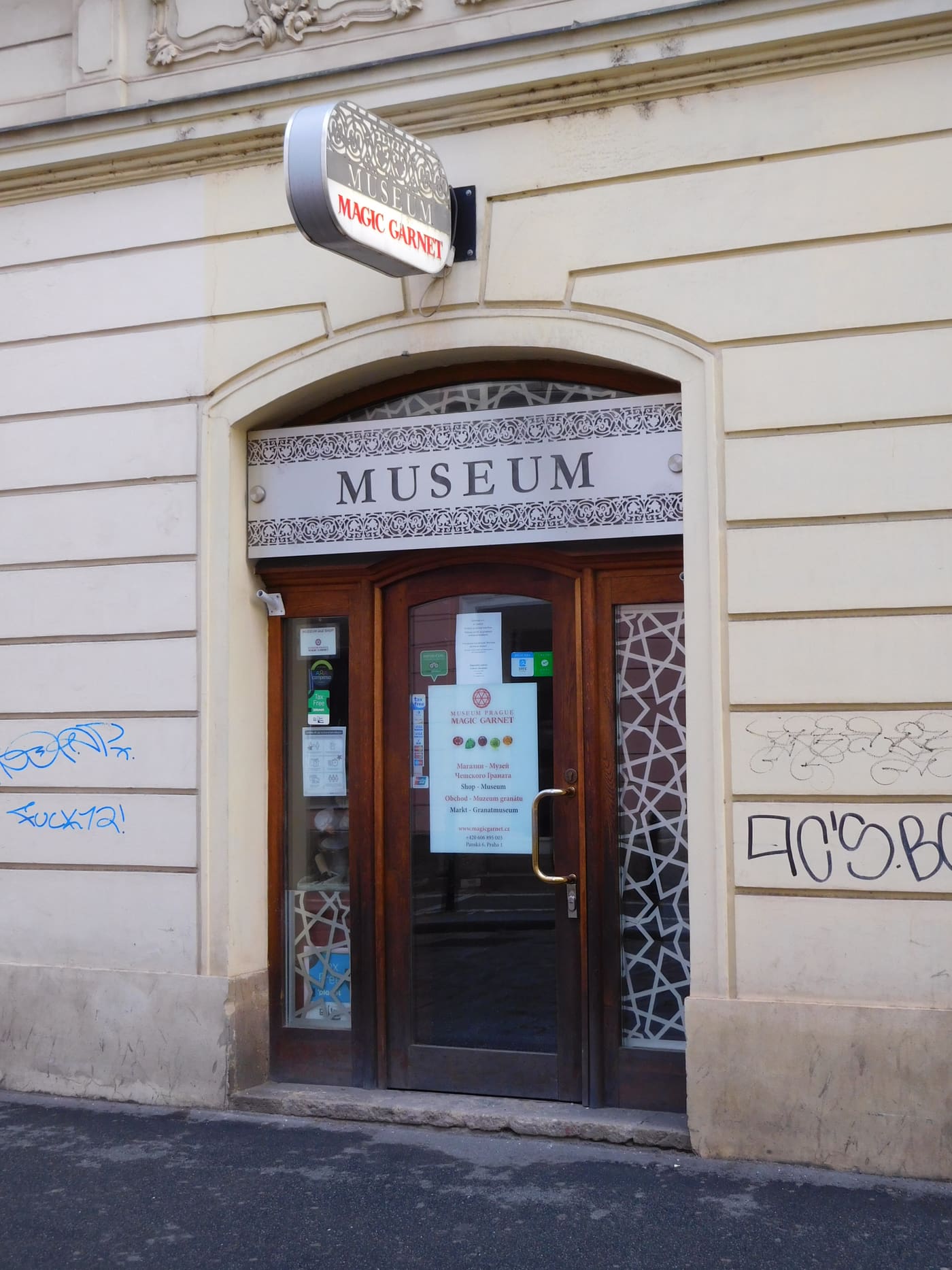 Museum Prague Magic Garnet