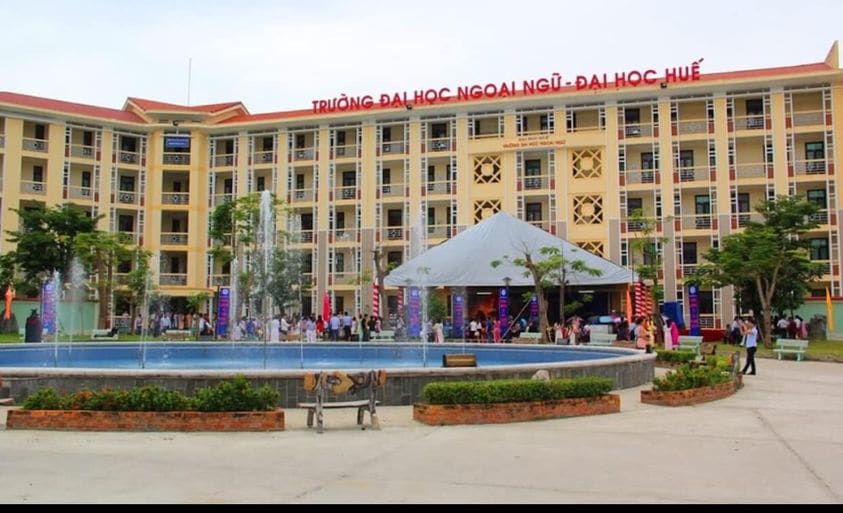 Huế College of Foreign Languages