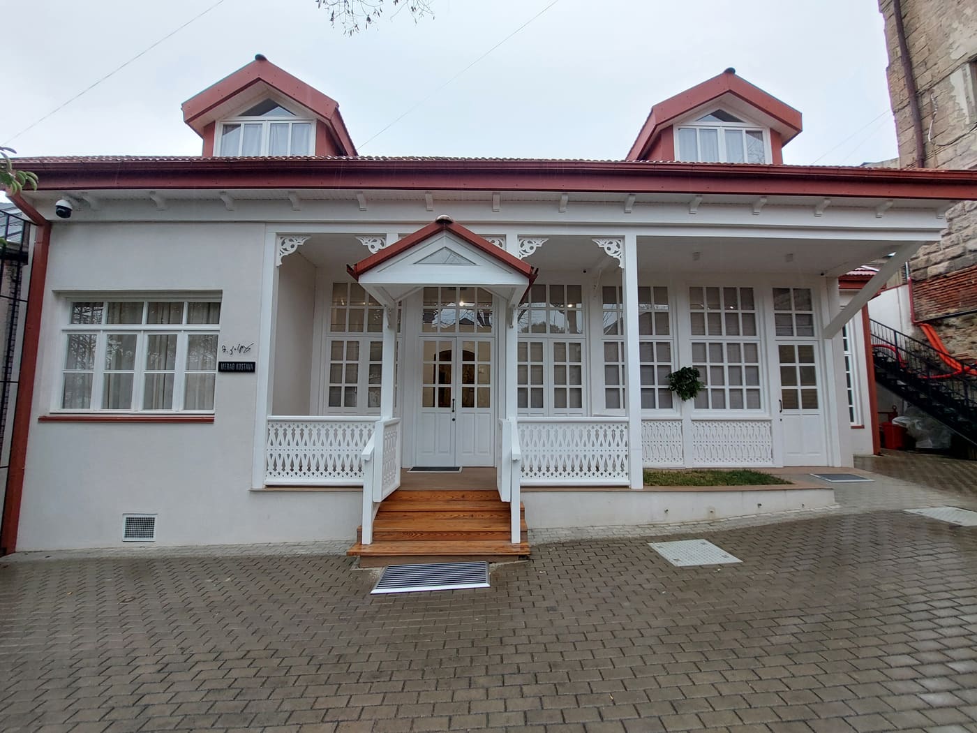 Merab Kostava House-Museum