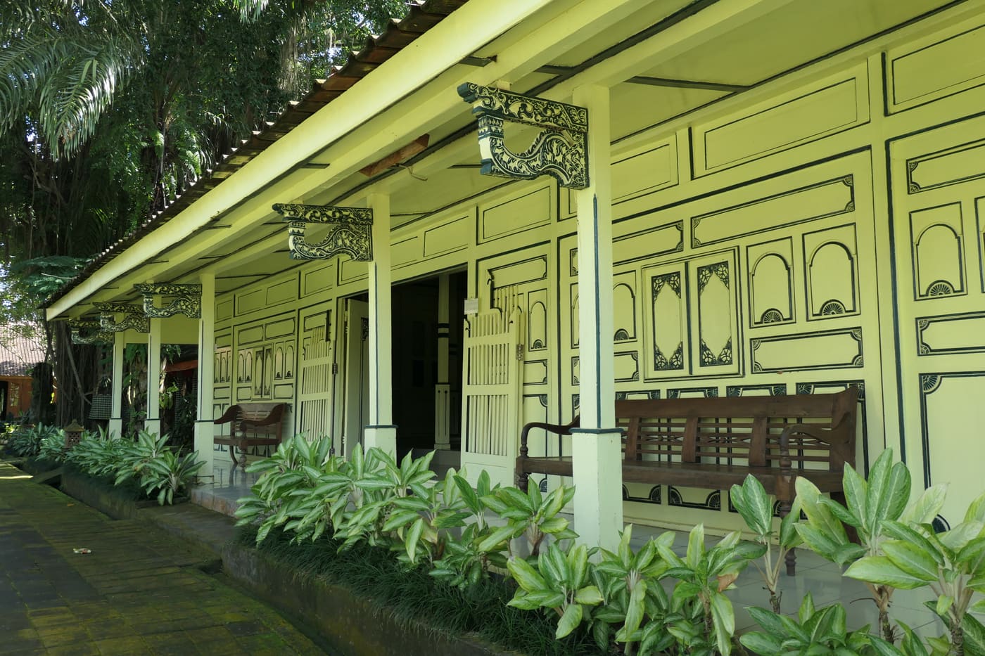 The House of Masks and Puppets Setia Dharma