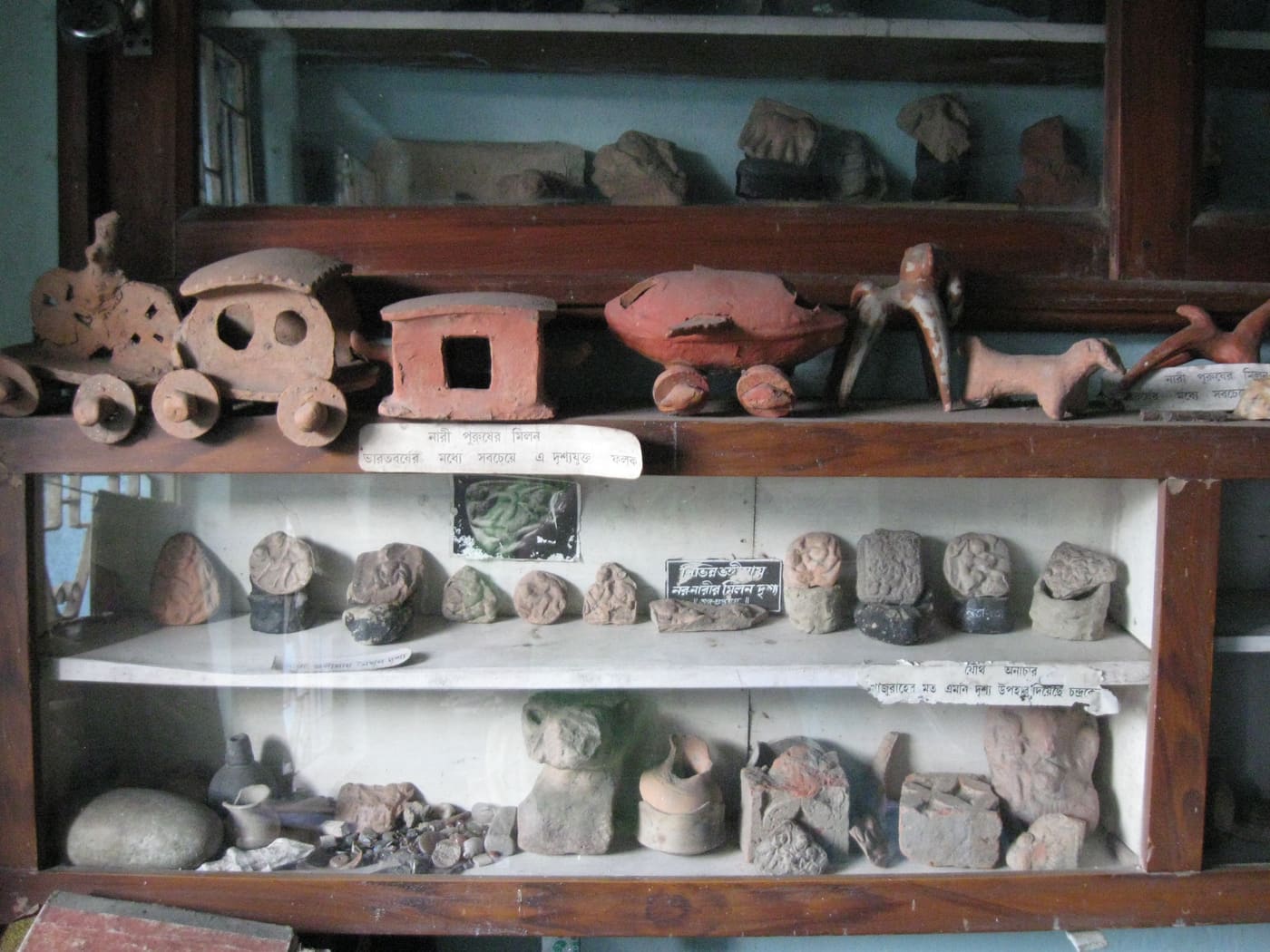 Chandraketugarh Museum