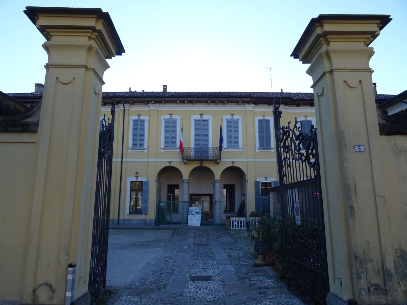 Palazzo Isimbardi, Gasparoli