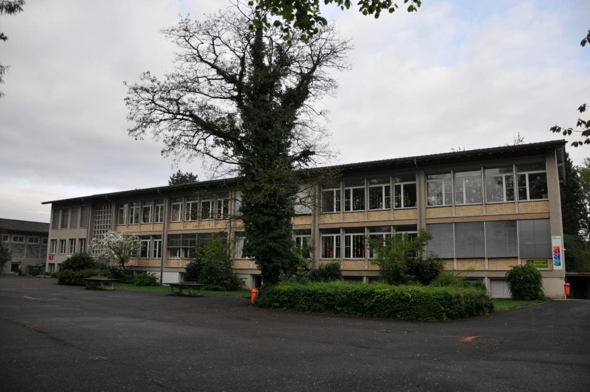 primary school building