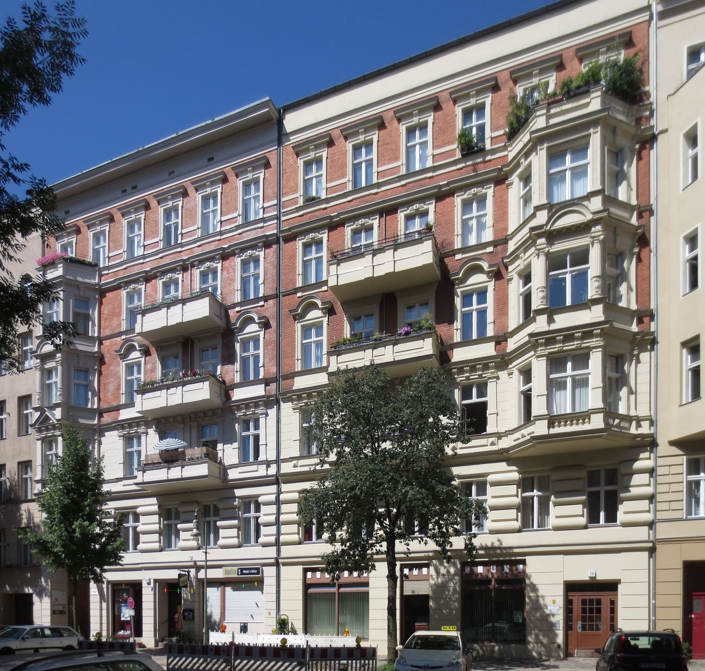 Kulmer Straße 12-20A, 24-26, 28, 30-31, Steinmetzstraße 46-50