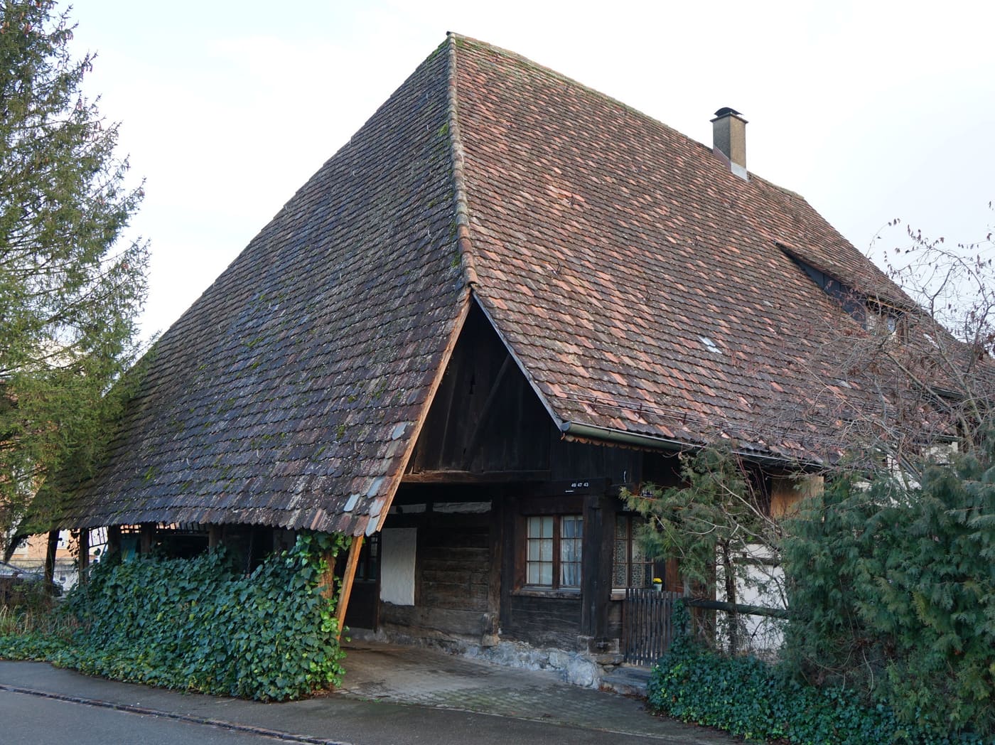 Multipurpose farmhouse