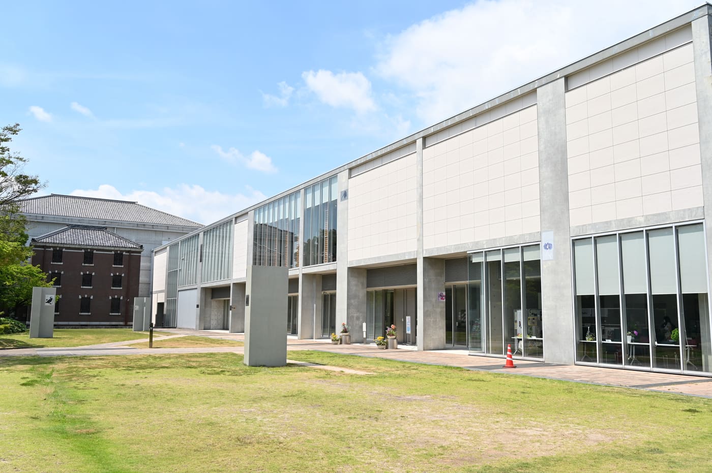 Iwase Bunko Library
