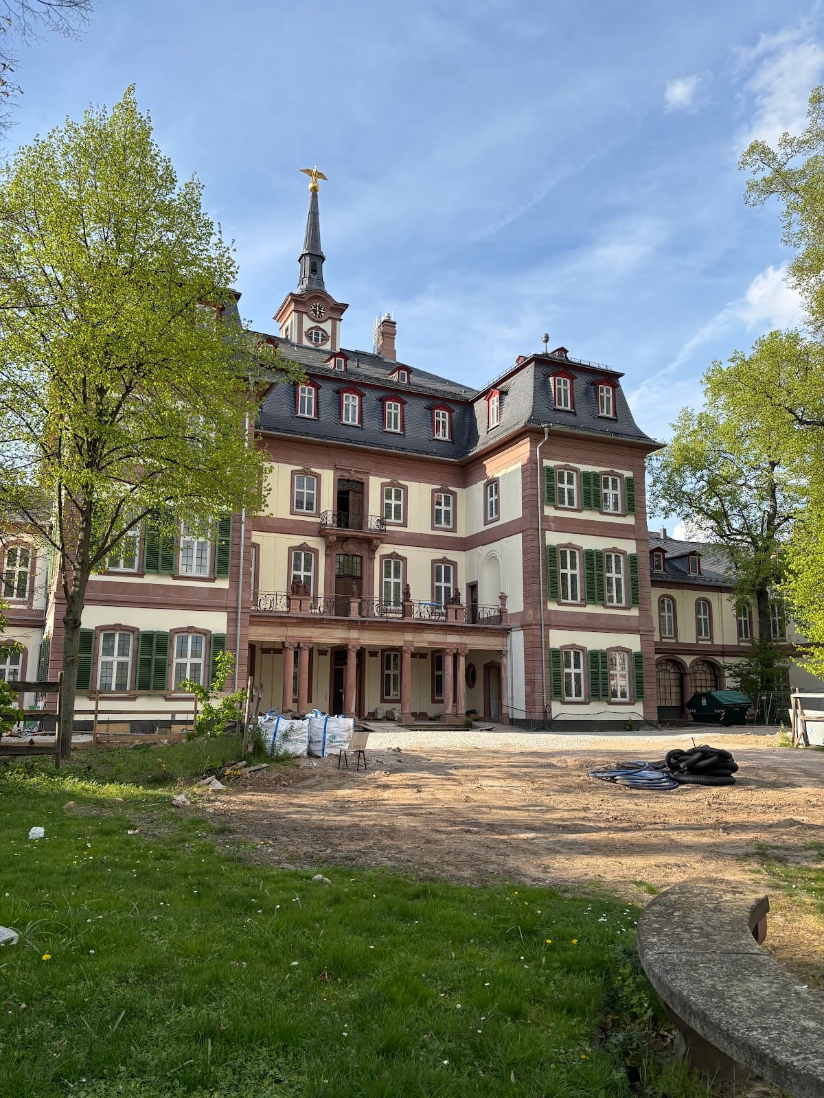 garden pavillons of the Bolongaropalast