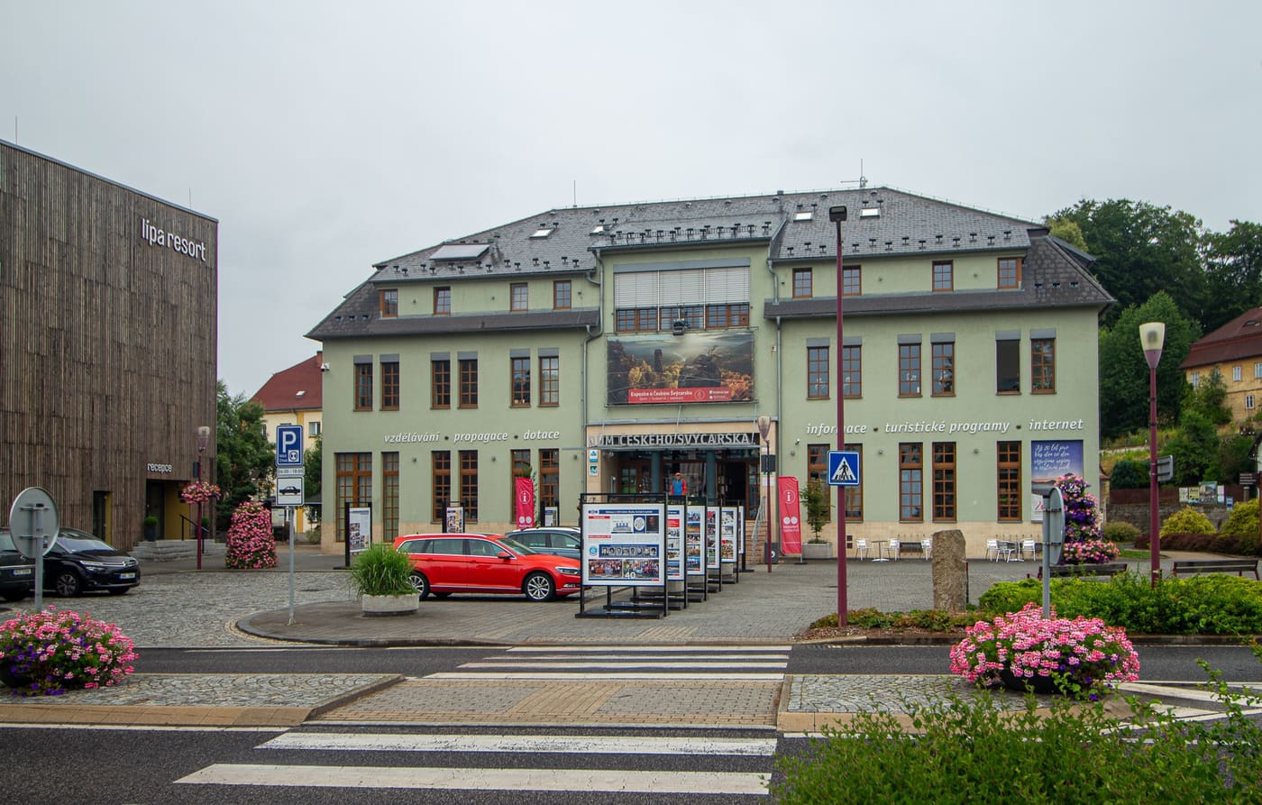 Q122229710
