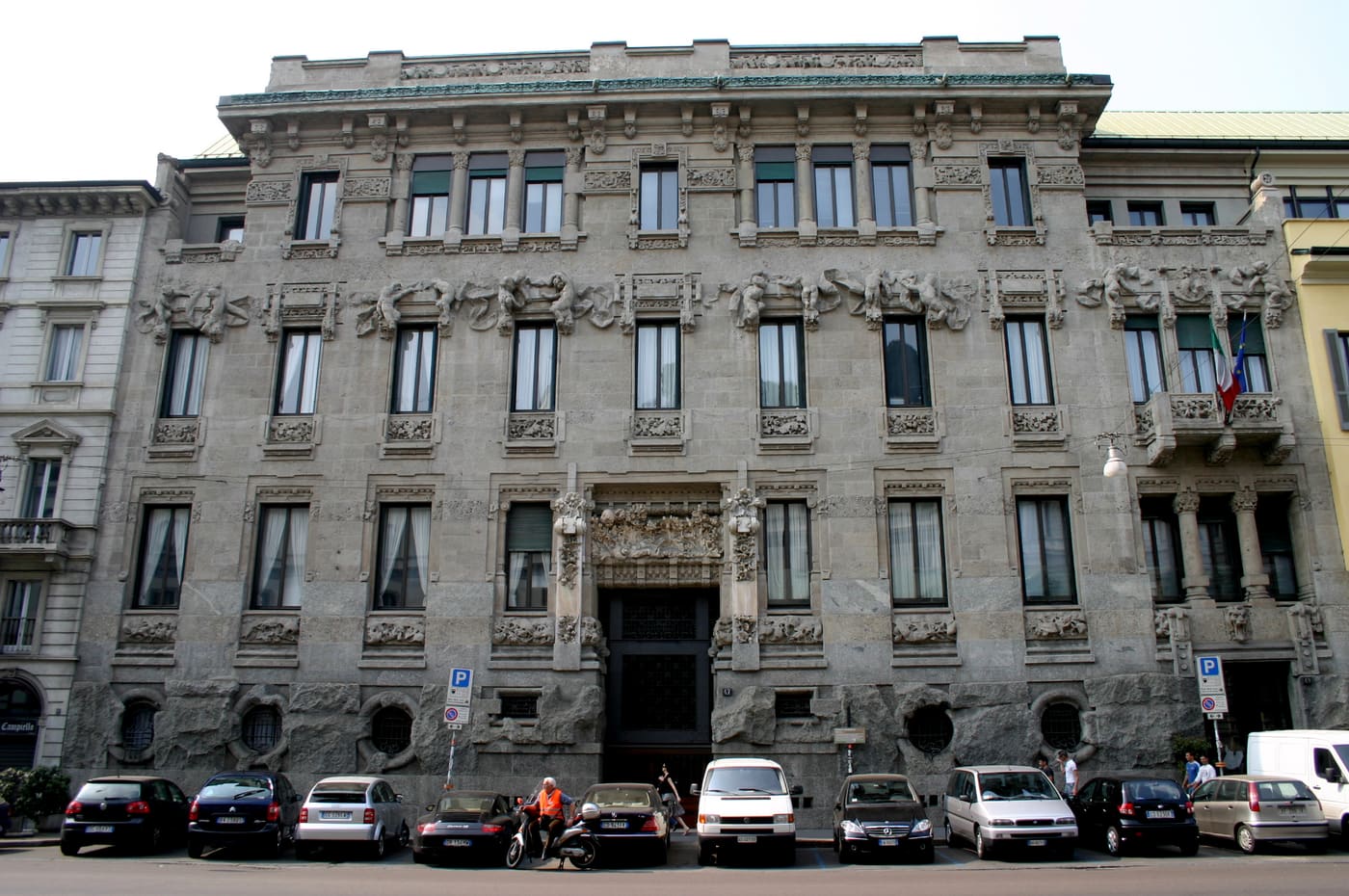 Palazzo Castiglioni