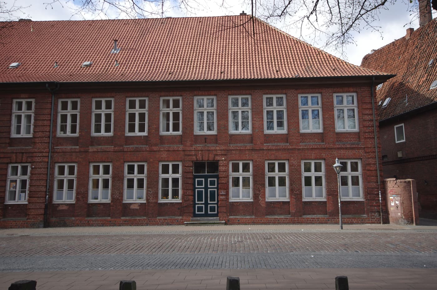 Bei der St. Johanniskirche 2–4