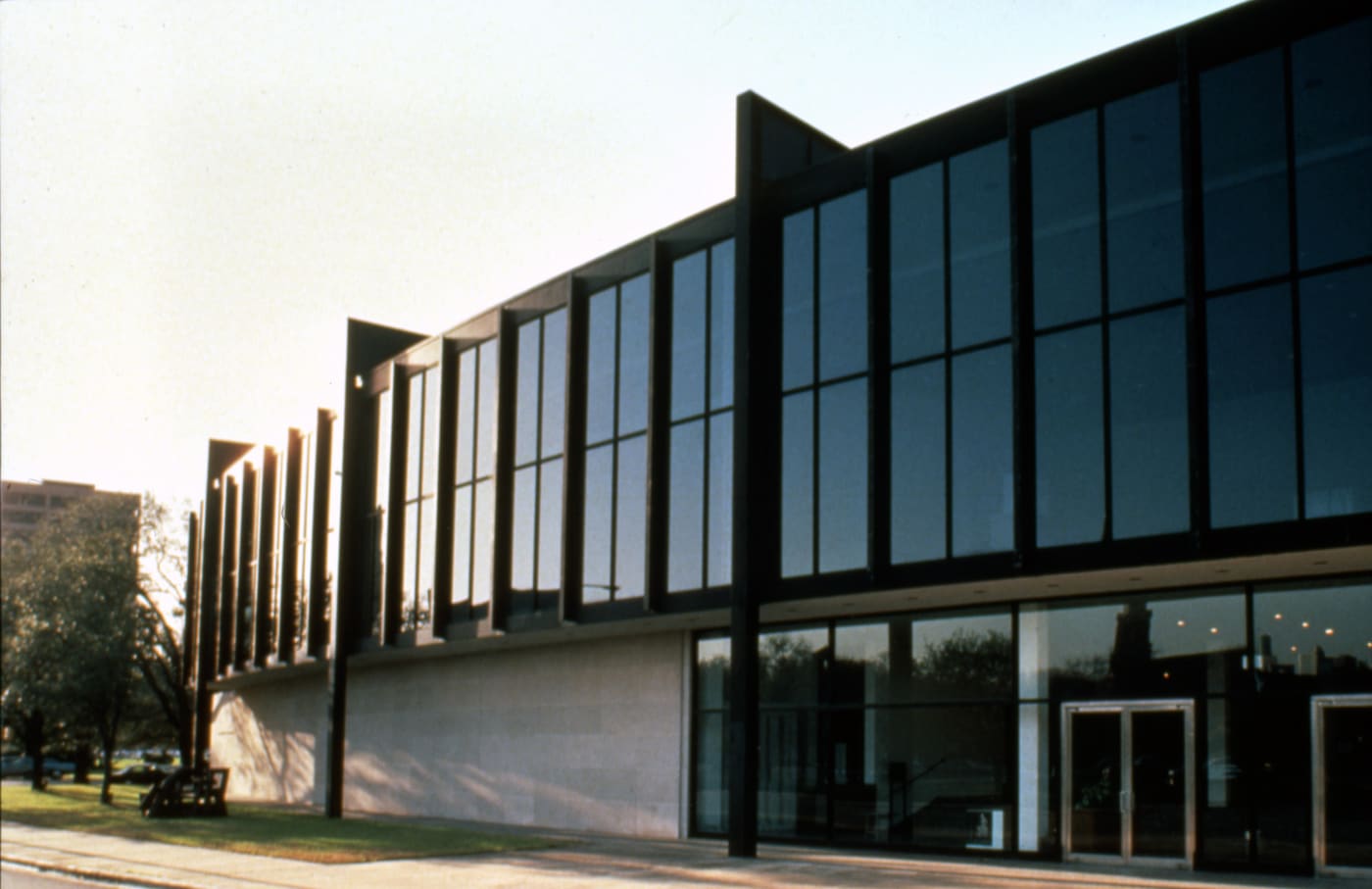 Caroline Wiess Law Building, Brown Pavilion