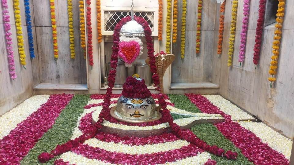 Vankhandeshwar Mahadev Temple