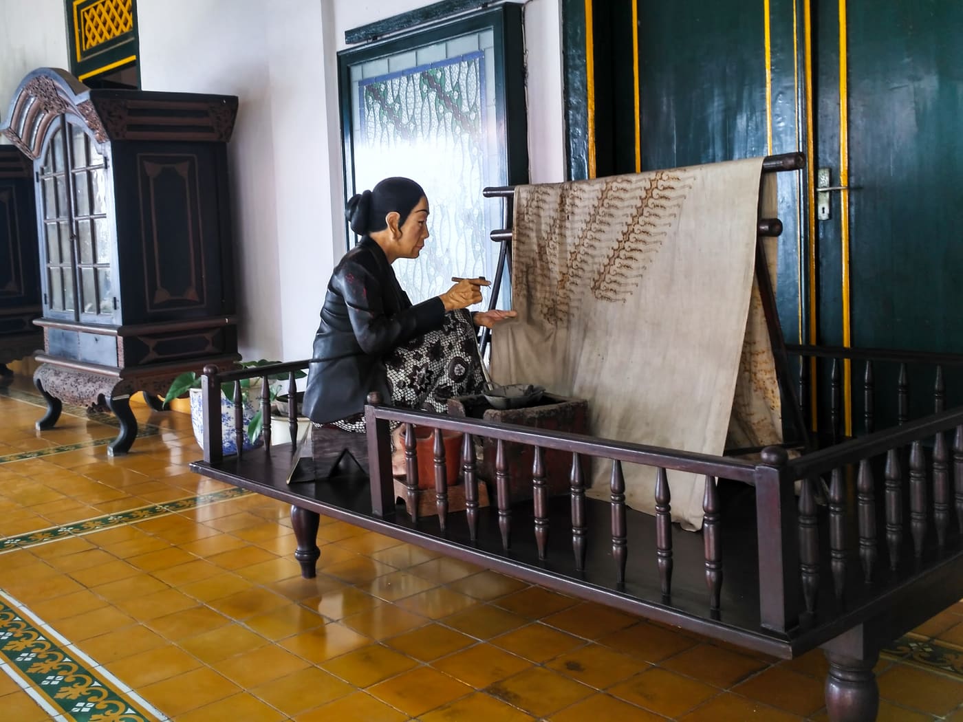 Danar Hadi Batik Museum
