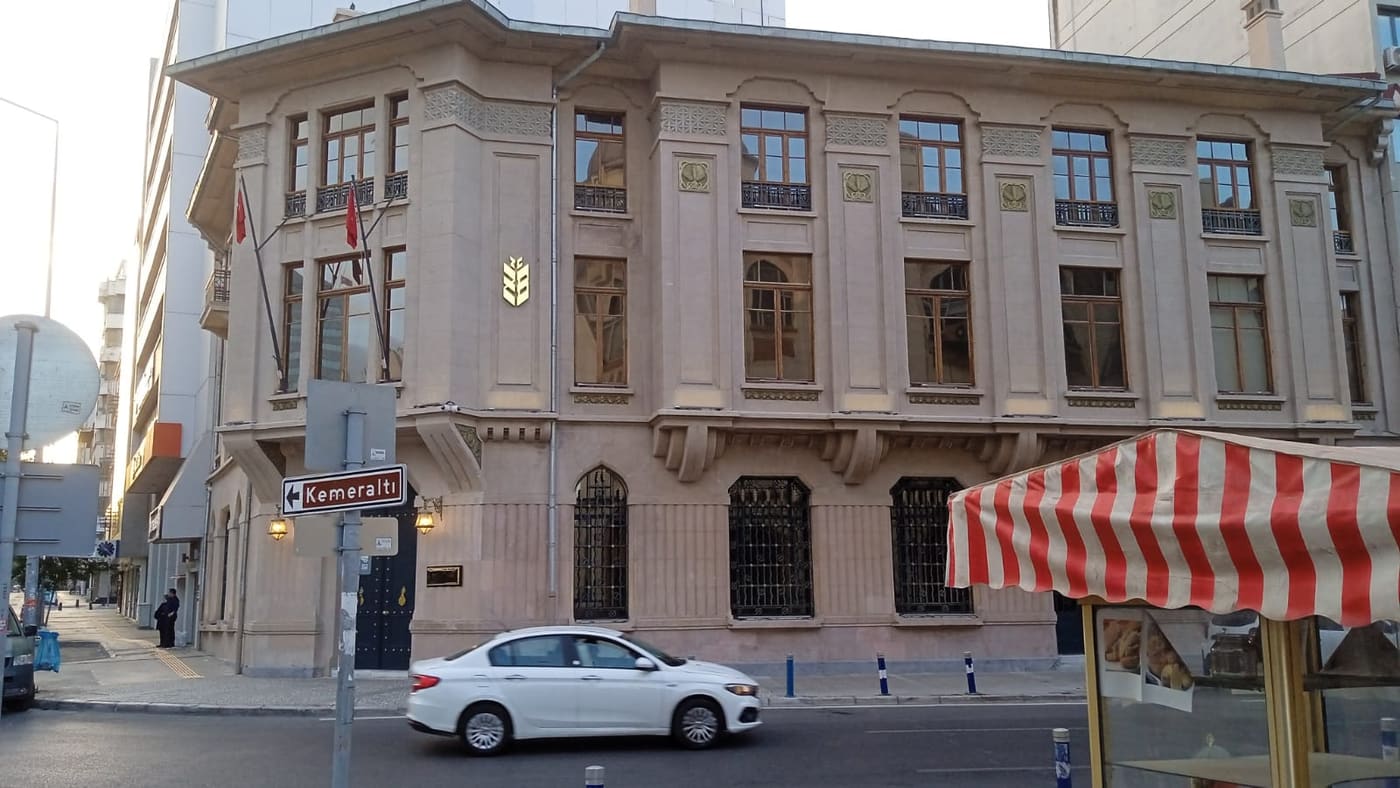 Ziraat Bank İzmir Art Museum