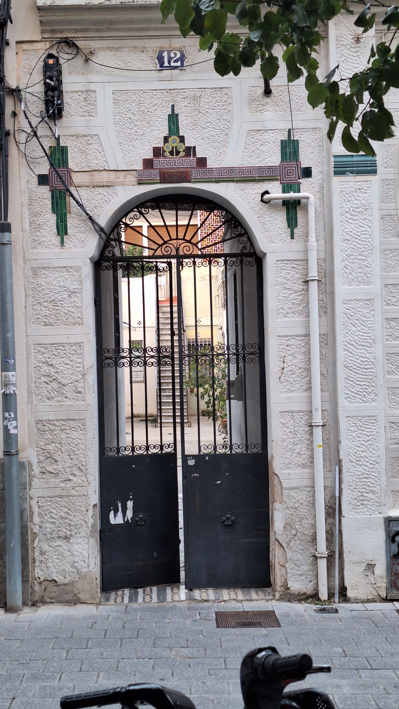 Passatge al carrer de l'Aviació, 12, Barcelona