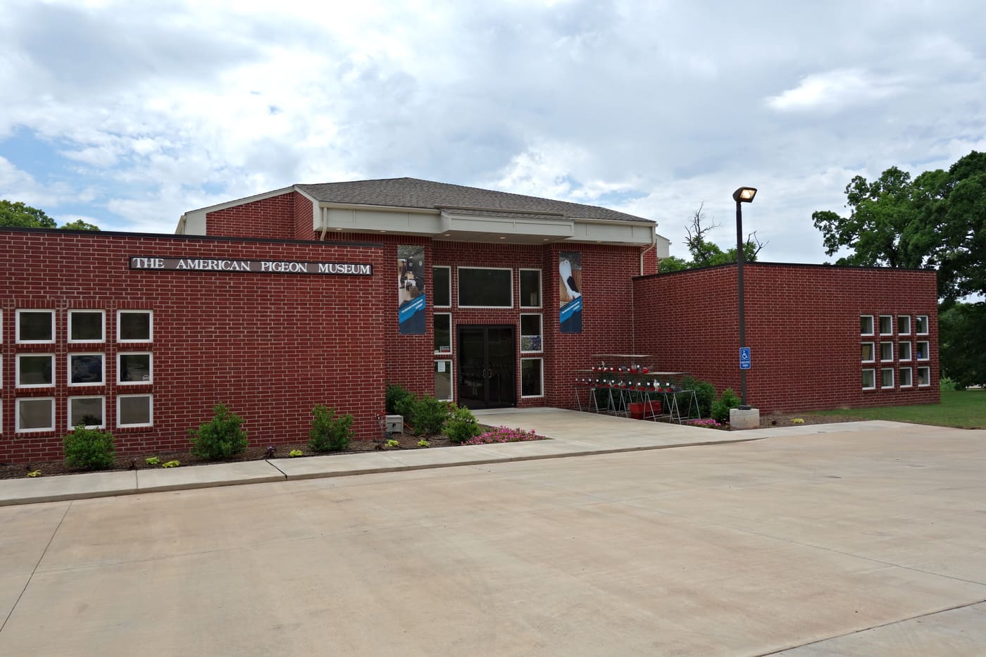 The American Pigeon Museum & Library