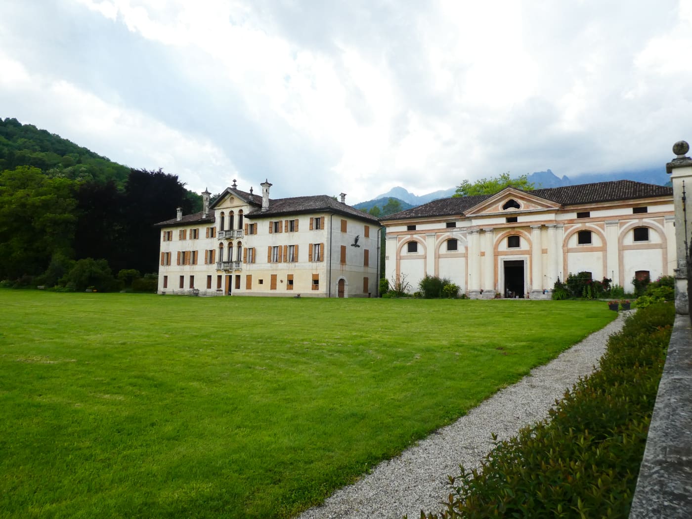 Villa de Mezzan