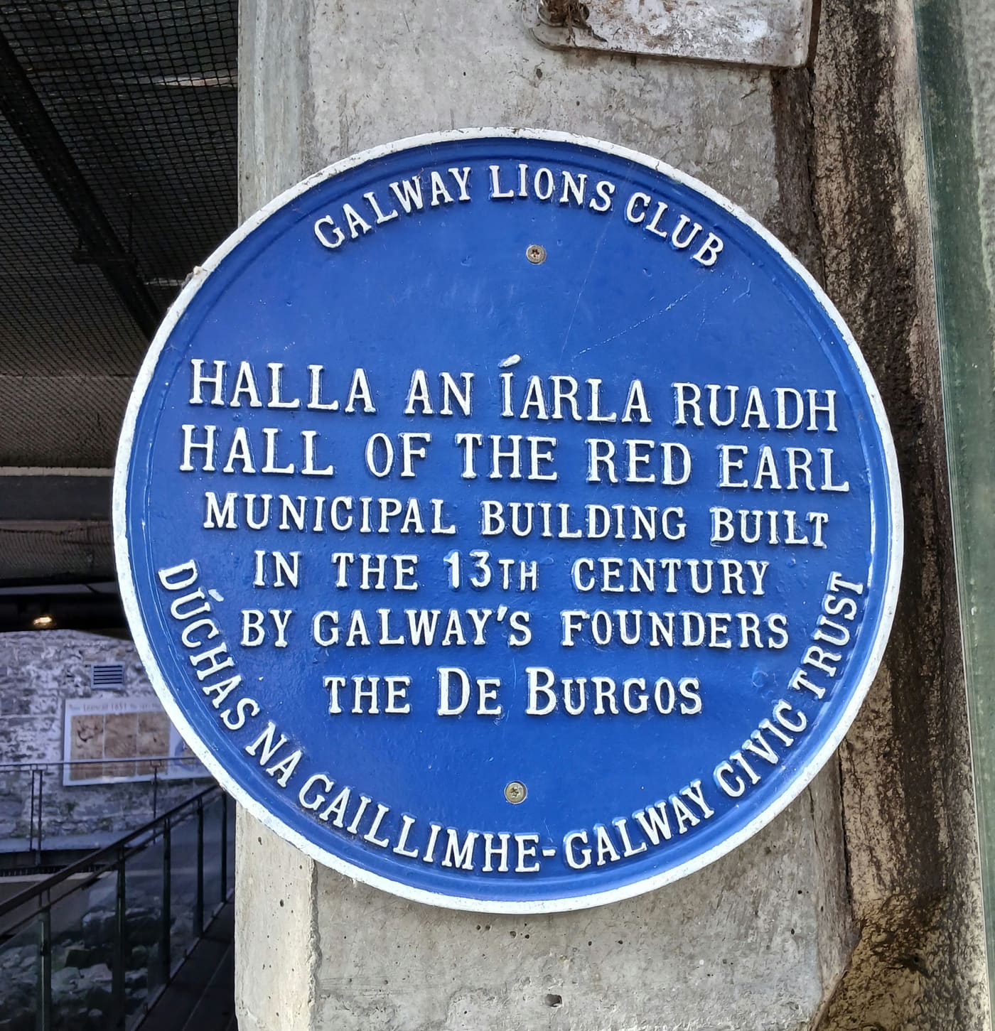 Hall of the Red Earl