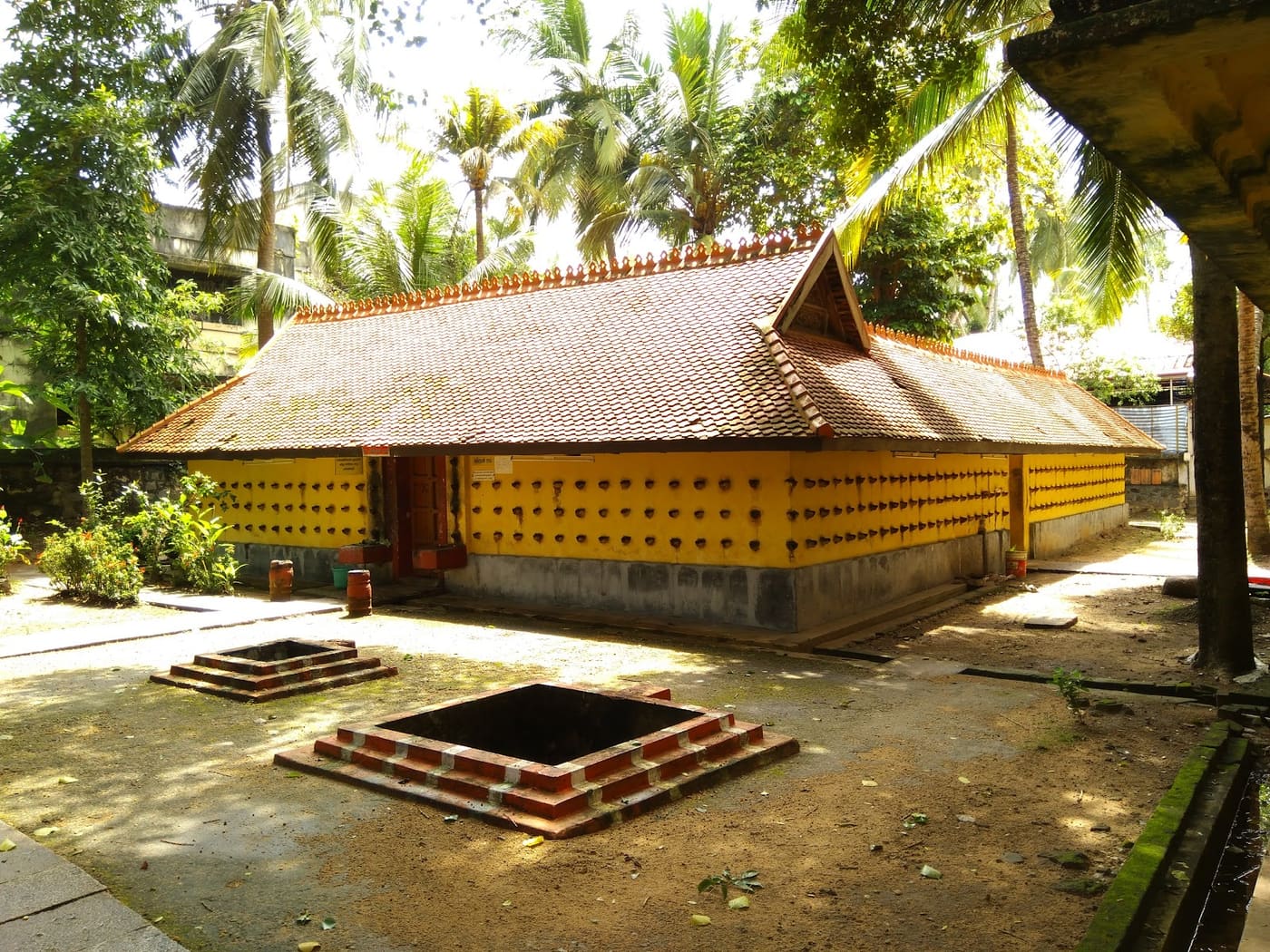 Mithrananthapuram Trimurti Temple