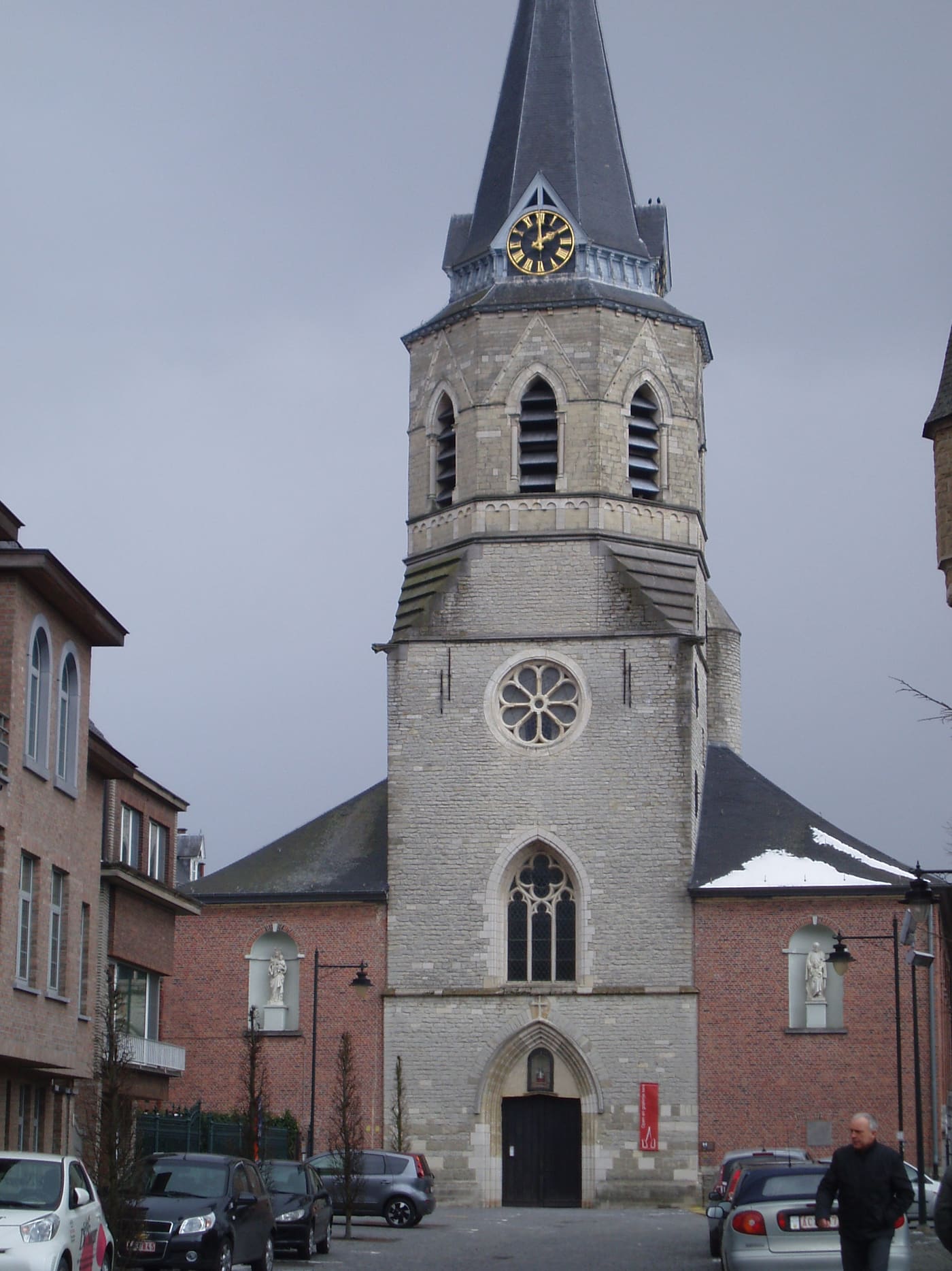 Onze-Lieve-Vrouw-en-Sint-Leodegariuskerk