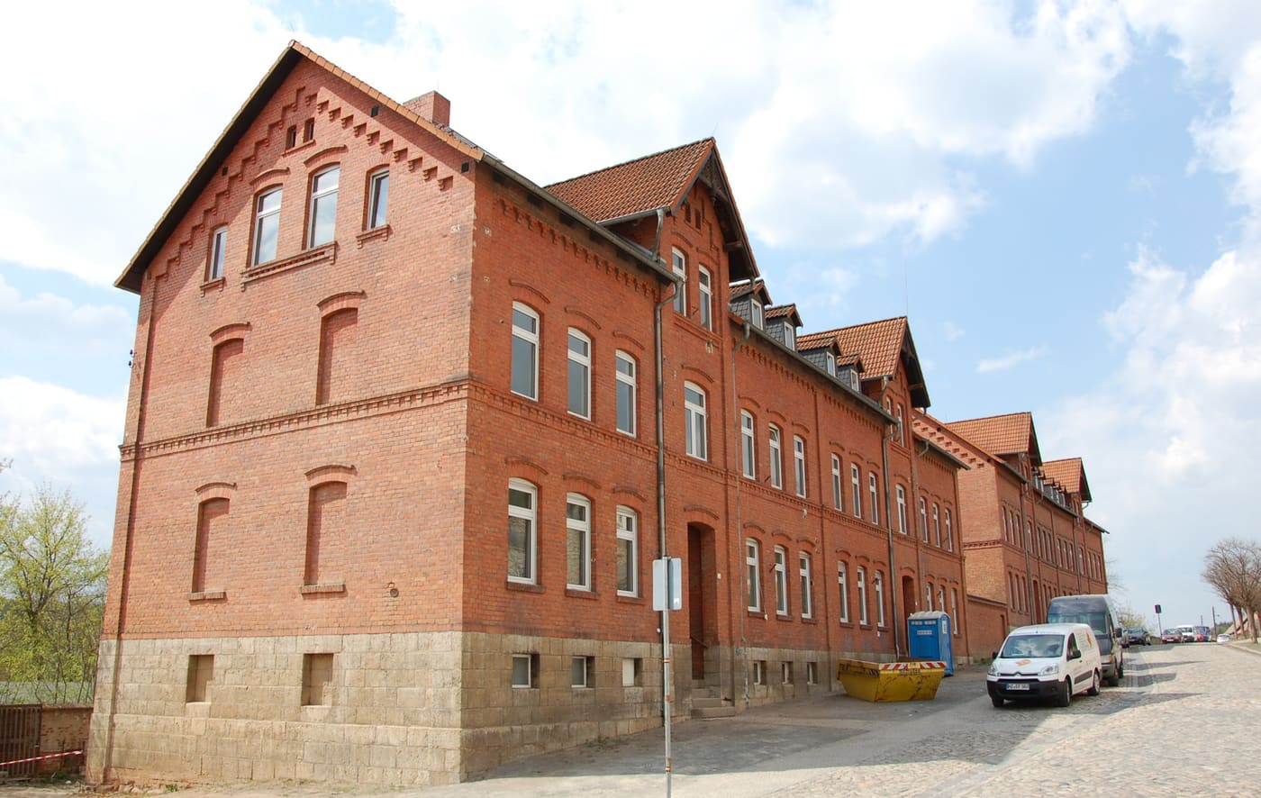 Langenbergstraße 37, 37a–c