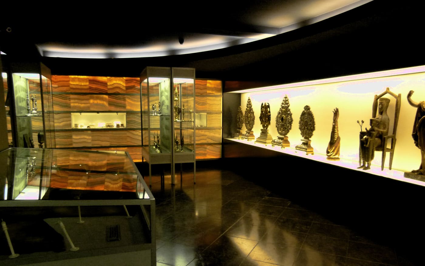 Treasury of Onze-Lieve-Vrouwebasiliek