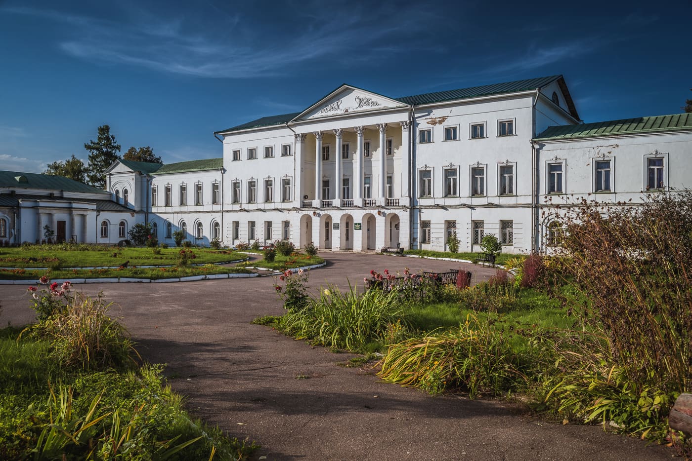 Ivanovskoe Palace