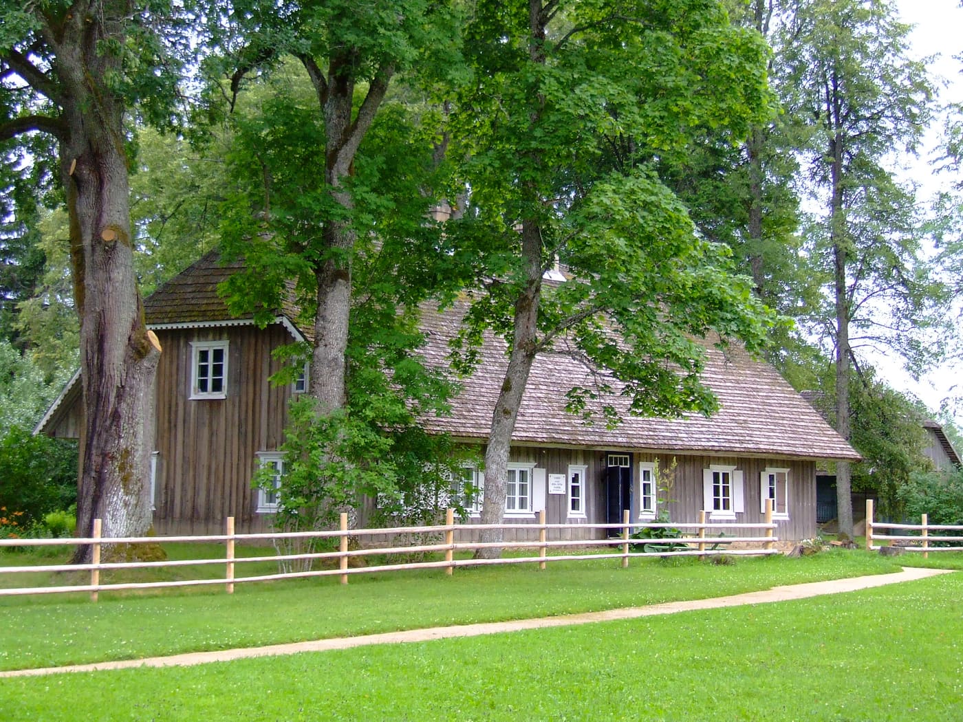 Kalna Kaibēni memorial museum
