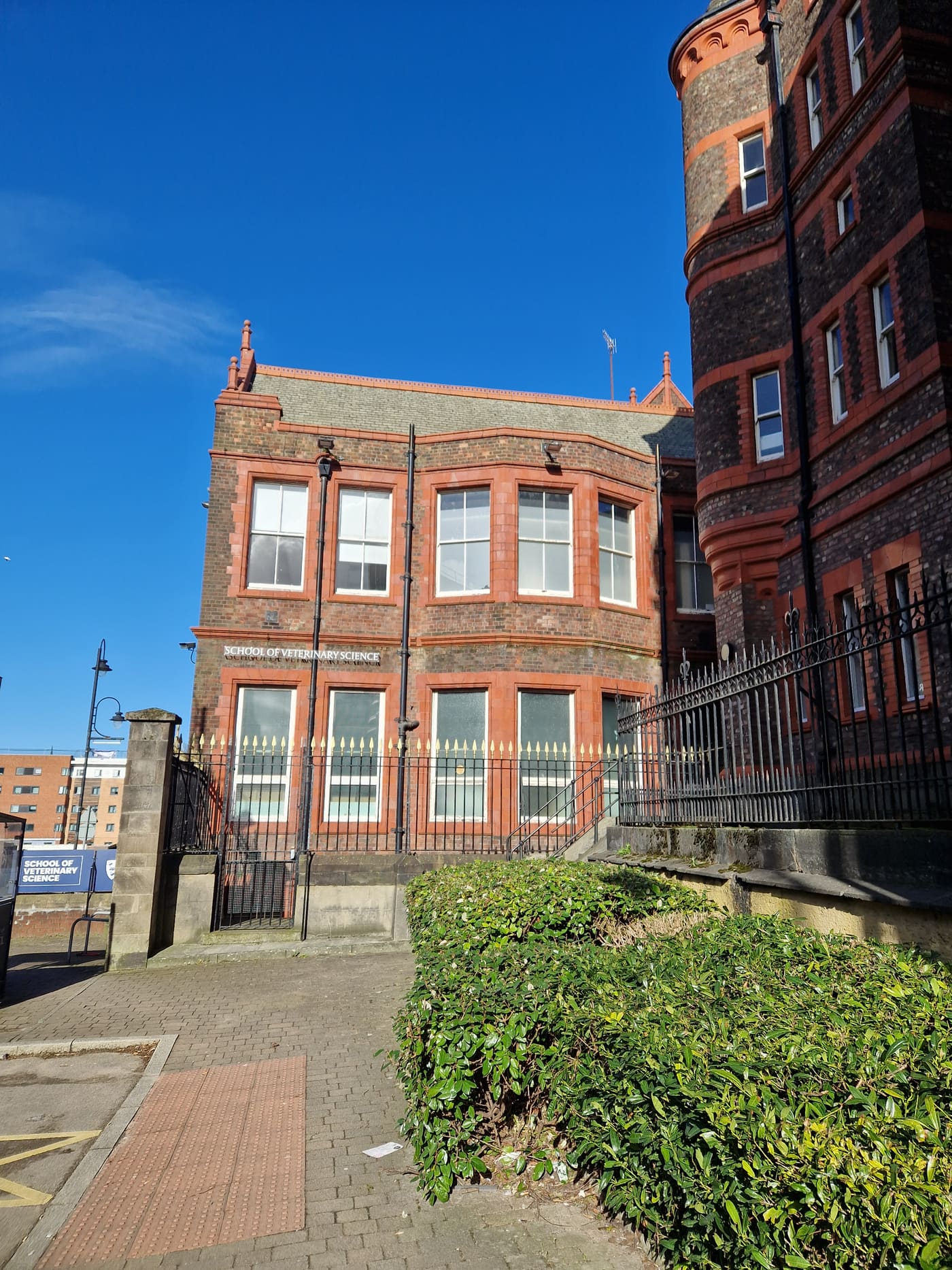 University of Liverpool School of Veterinary Science