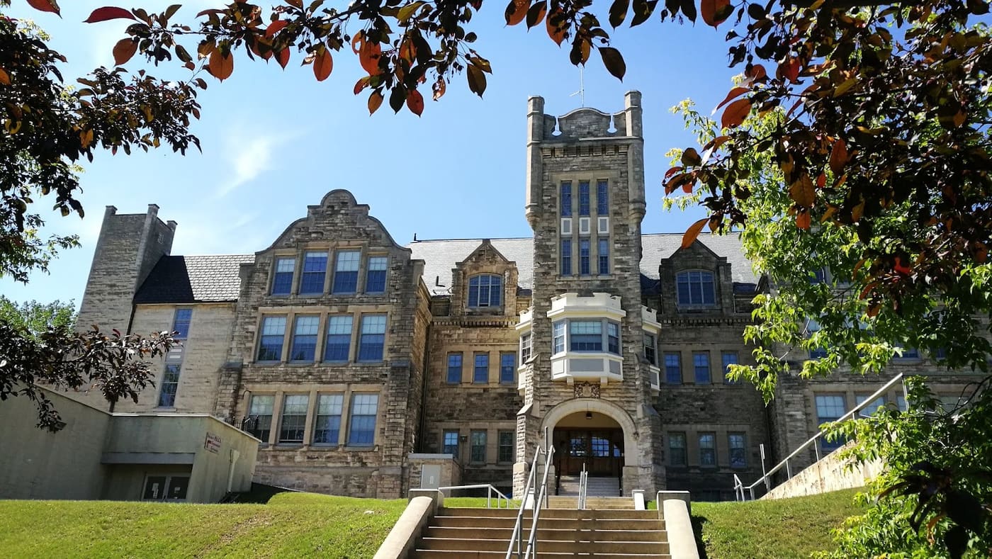 Lakehead University Faculty of Law