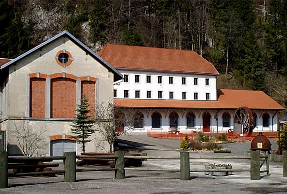 Cave mills of Le Locle (facility)
