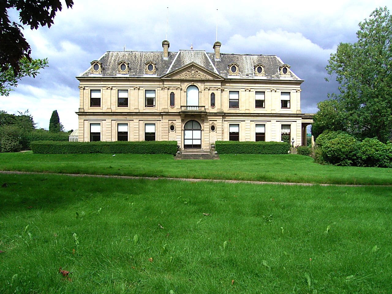 Crossley House